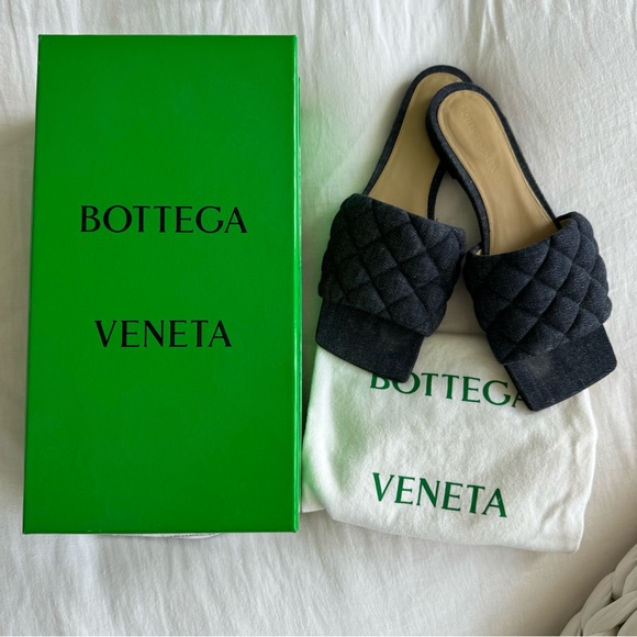 Bottega Veneta Women's Square Toe Quilted Slide Sandals (38.5) - Picture 6 of 8